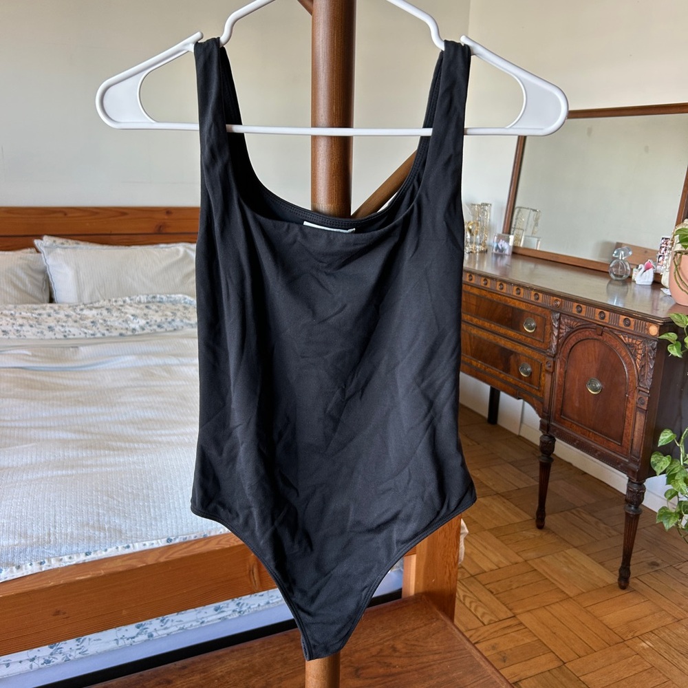 Aritzia Contour Black Bodysuit